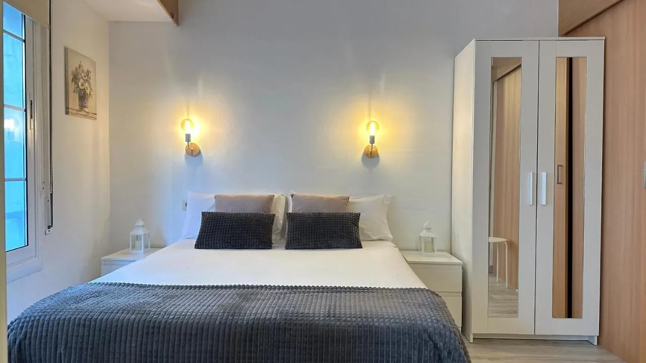 Lets Holidays Comfortable Apartment Near Beach Tossa de Mar